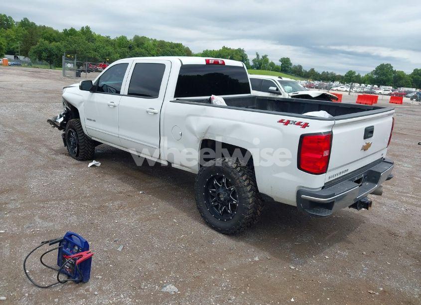 Photo 3 of 2019 Chevrolet Silverado 2500HD LT (VIN 1GC1KSEY0KF178774)