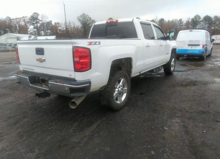 Photo 4 of 2019 Chevrolet Silverado 2500HD LT (VIN 1GC1KSEY5KF121504)