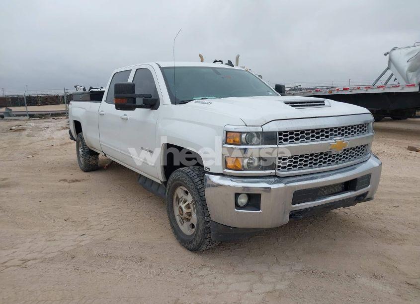 2019 Chevrolet Silverado 2500HD LT (VIN 1GC1KSEY5KF136441) main photo