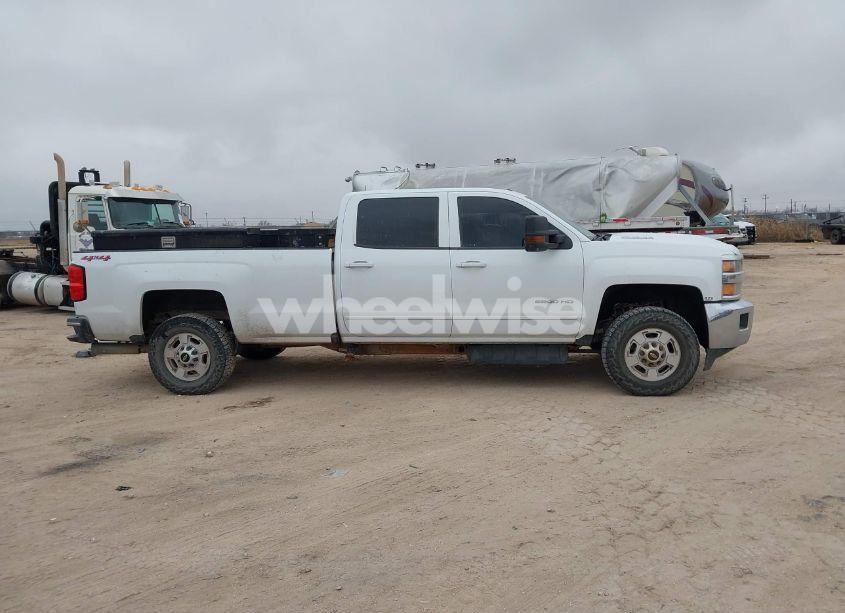 Photo 13 of 2019 Chevrolet Silverado 2500HD LT (VIN 1GC1KSEY5KF136441)