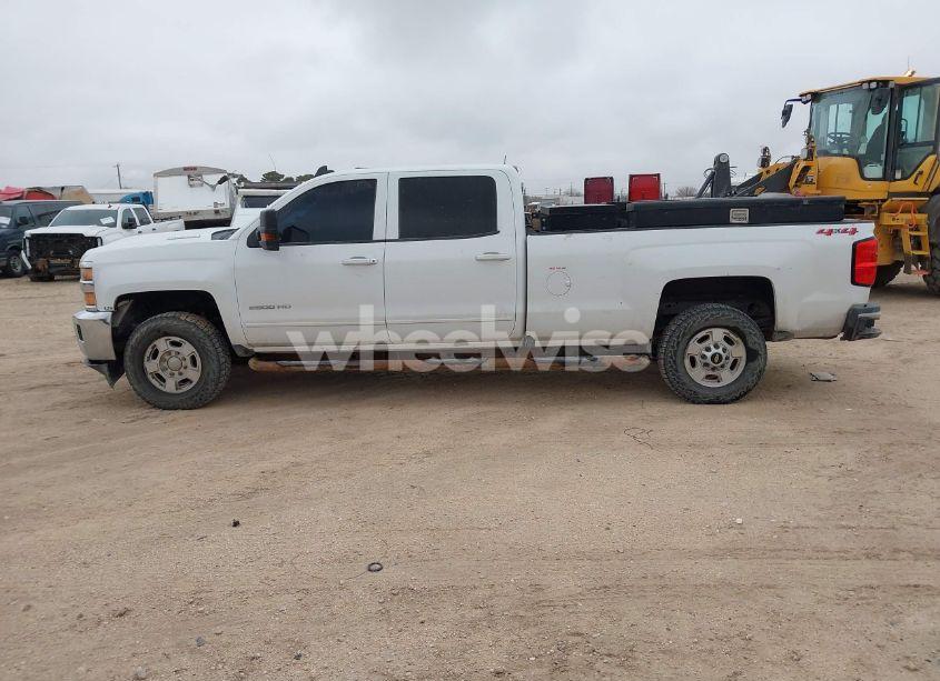 Photo 14 of 2019 Chevrolet Silverado 2500HD LT (VIN 1GC1KSEY5KF136441)