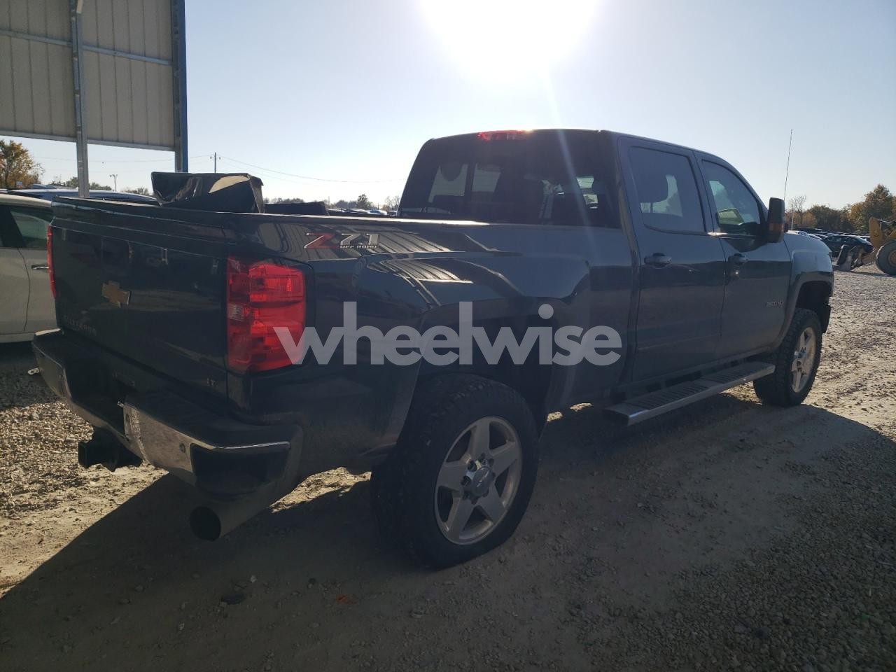 Photo 3 of 2019 CHEVROLET SILVERADO K2500 HEAVY DUTY LT (VIN 1GC1KSEY5KF193920)