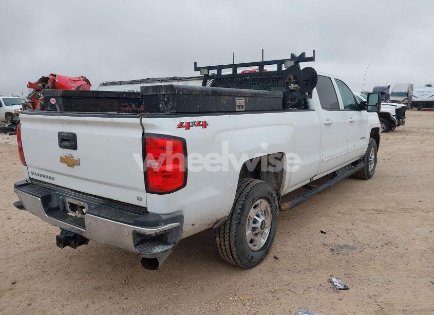 Photo 4 of 2019 Chevrolet Silverado 2500HD LT (VIN 1GC1KSEY7KF139325)