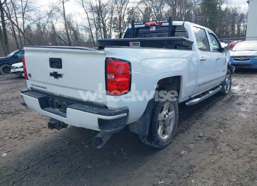 Photo 4 of 2019 Chevrolet Silverado 2500HD LT (VIN 1GC1KSEYXKF166020)