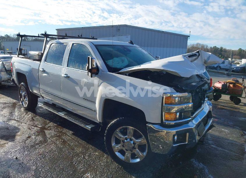 2019 Chevrolet Silverado K2500 HEAVY DUTY LTZ (VIN 1GC1KTEY1KF184489) main photo