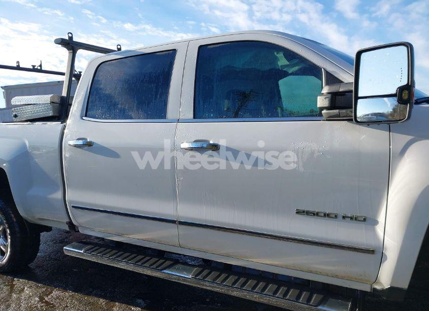 Photo 13 of 2019 Chevrolet Silverado K2500 HEAVY DUTY LTZ (VIN 1GC1KTEY1KF184489)