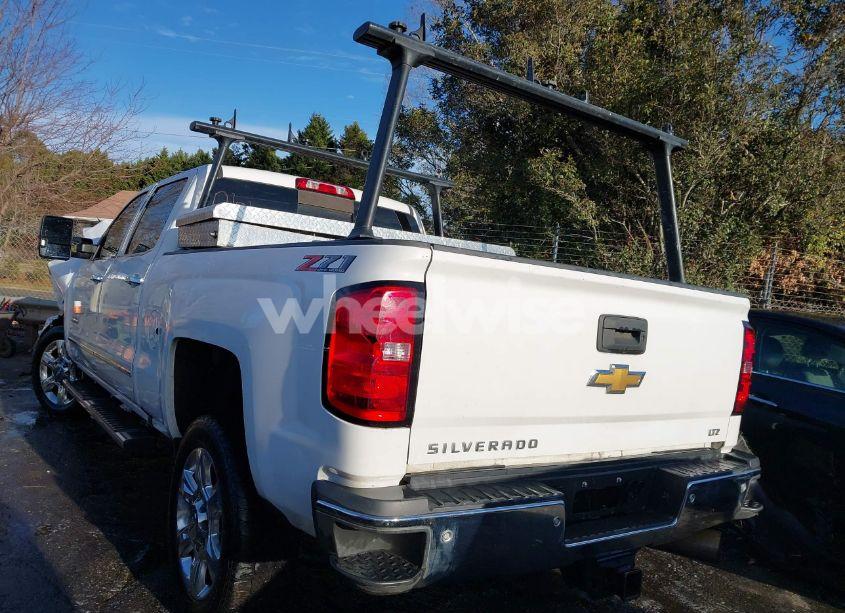 Photo 3 of 2019 Chevrolet Silverado K2500 HEAVY DUTY LTZ (VIN 1GC1KTEY1KF184489)