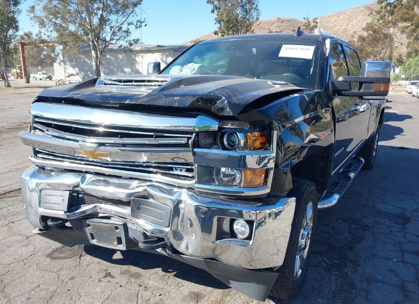 Photo 6 of 2019 Chevrolet Silverado 2500HD LTZ (VIN 1GC1KTEY1KF241516)