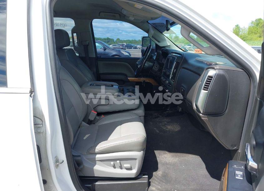 Photo 5 of 2019 Chevrolet Silverado 2500HD LTZ (VIN 1GC1KTEY2KF179320)