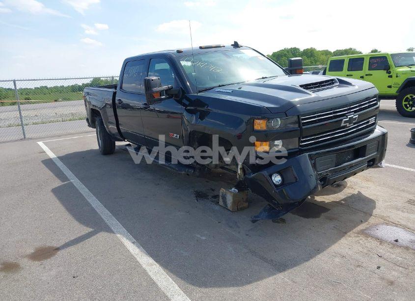 2019 Chevrolet Silverado 2500HD LTZ (VIN 1GC1KTEY8KF202535) main photo