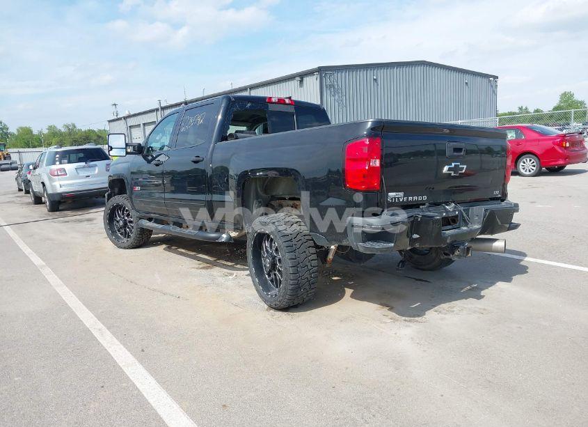 Photo 3 of 2019 Chevrolet Silverado 2500HD LTZ (VIN 1GC1KTEY8KF202535)
