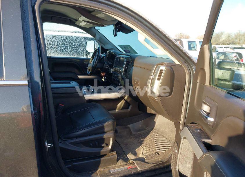 Photo 5 of 2019 Chevrolet Silverado 2500HD LTZ (VIN 1GC1KTEYXKF182966)