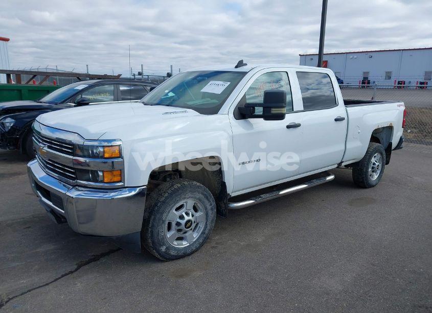 Photo 2 of 2016 Chevrolet Silverado 2500HD WT (VIN 1GC1KUE80GF229290)