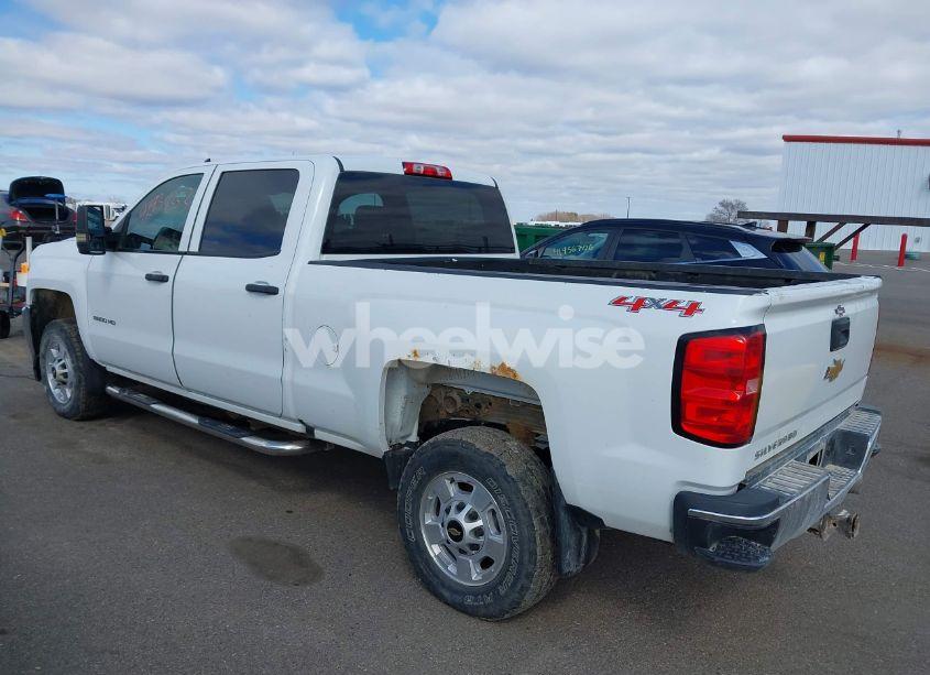 Photo 3 of 2016 Chevrolet Silverado 2500HD WT (VIN 1GC1KUE80GF229290)