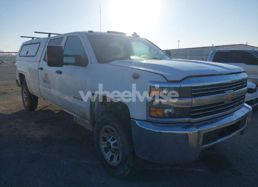 2015 Chevrolet Silverado 2500HD WT (VIN 1GC1KUE81FF648926) main photo