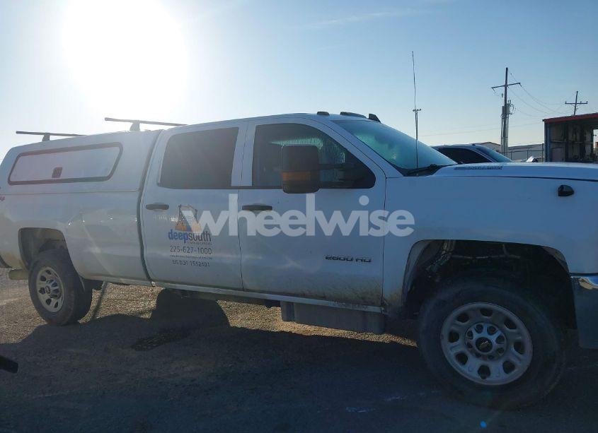 Photo 13 of 2015 Chevrolet Silverado 2500HD WT (VIN 1GC1KUE81FF648926)