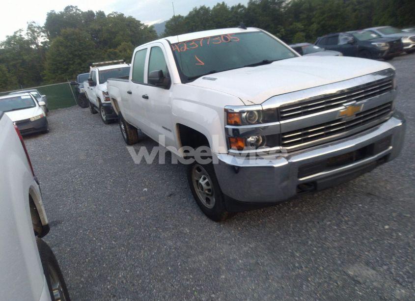 2015 Chevrolet Silverado 2500HD WT (VIN 1GC1KUE81FF668089) main photo