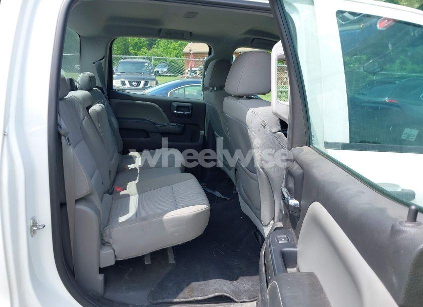 Photo 8 of 2015 Chevrolet Silverado 2500HD WT (VIN 1GC1KUE81FF668089)