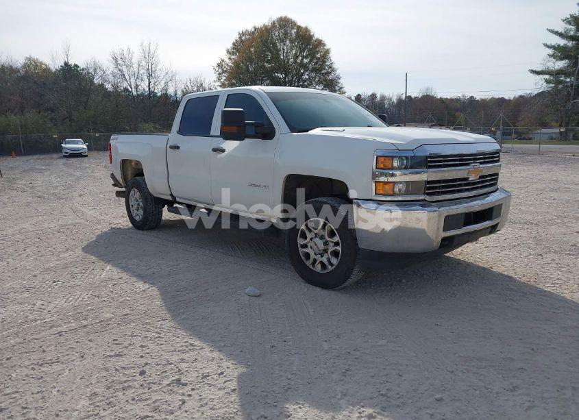 2016 Chevrolet Silverado 2500HD WT (VIN 1GC1KUE84GF135204) main photo