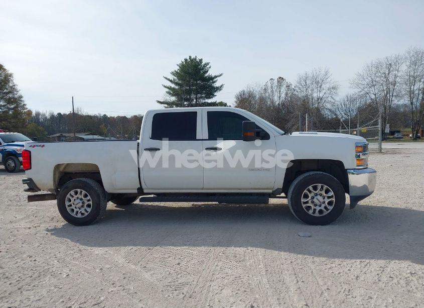 Photo 13 of 2016 Chevrolet Silverado 2500HD WT (VIN 1GC1KUE84GF135204)