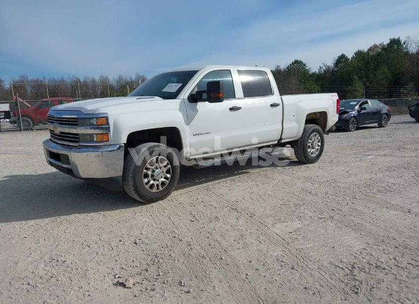 Photo 2 of 2016 Chevrolet Silverado 2500HD WT (VIN 1GC1KUE84GF135204)