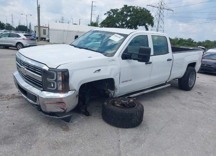 Photo 2 of 2015 Chevrolet Silverado 2500HD WT (VIN 1GC1KUE86FF577268)