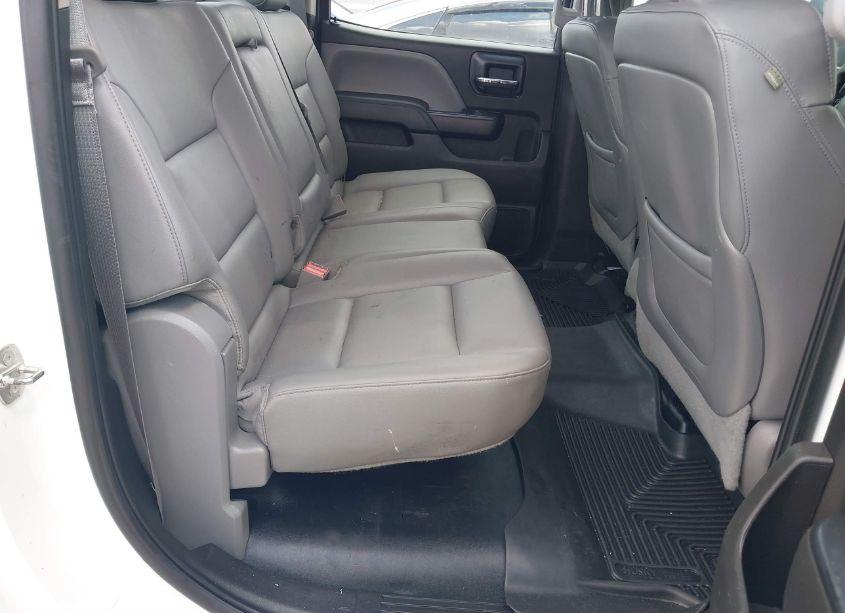 Photo 8 of 2015 Chevrolet Silverado 2500HD WT (VIN 1GC1KUE86FF577268)