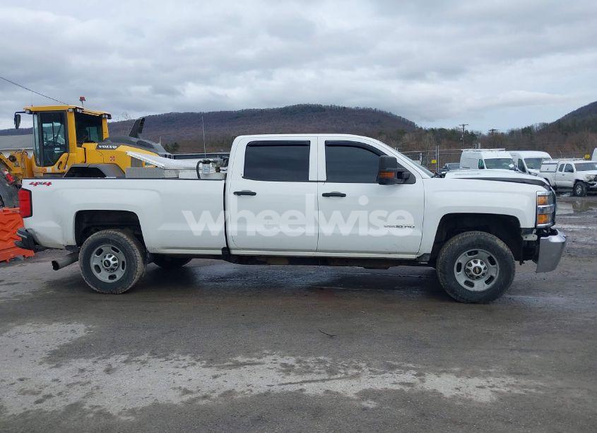 Photo 13 of 2016 Chevrolet Silverado 2500HD WT (VIN 1GC1KUE86GF193234)
