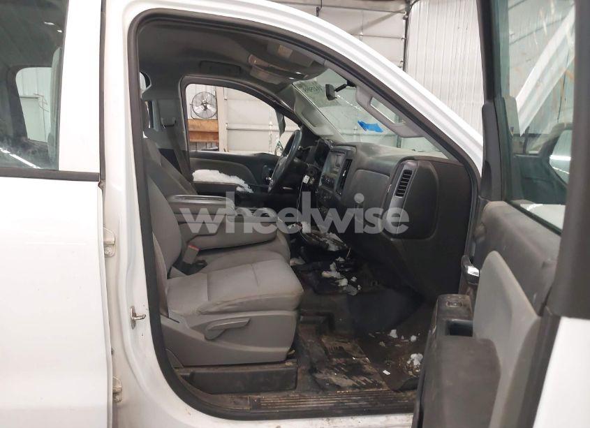 Photo 5 of 2016 Chevrolet Silverado 2500HD WT (VIN 1GC1KUEG0GF122716)