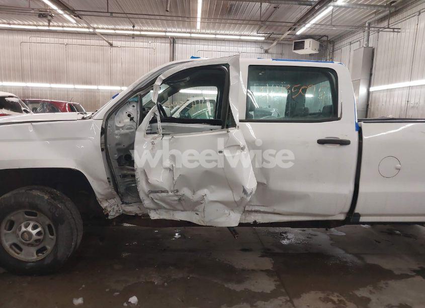 Photo 6 of 2016 Chevrolet Silverado 2500HD WT (VIN 1GC1KUEG0GF122716)
