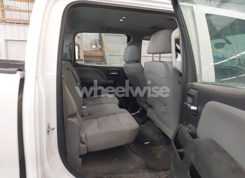 Photo 8 of 2016 Chevrolet Silverado 2500HD WT (VIN 1GC1KUEG0GF122716)