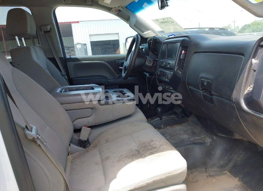 Photo 5 of 2016 Chevrolet Silverado 2500HD WT (VIN 1GC1KUEG0GF190191)