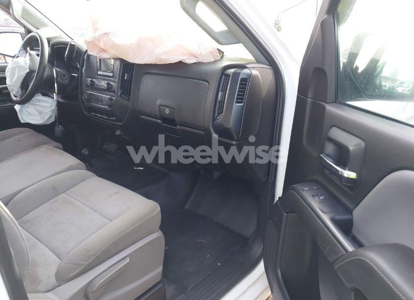 Photo 5 of 2015 Chevrolet Silverado 2500HD WT (VIN 1GC1KUEG2FF197044)