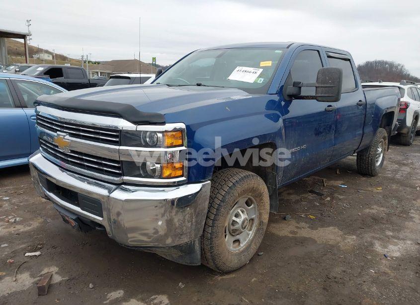 Photo 2 of 2016 Chevrolet Silverado 2500HD WT (VIN 1GC1KUEG2GF127898)
