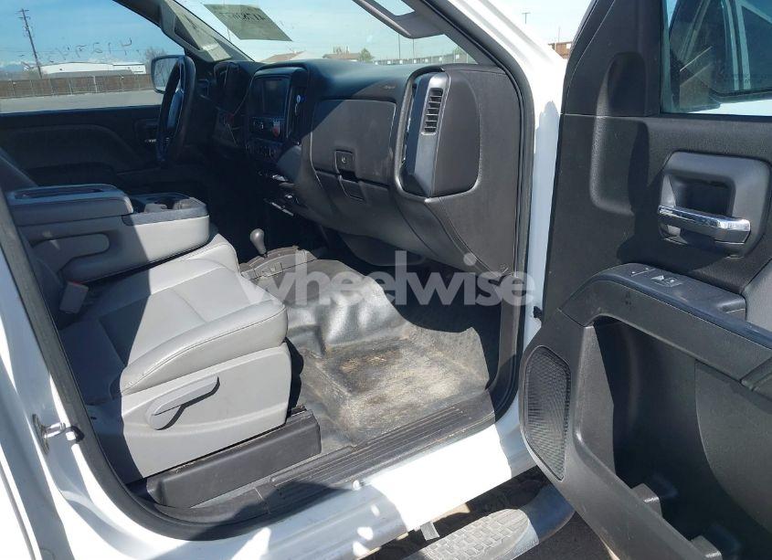 Photo 5 of 2016 Chevrolet Silverado 2500HD WT (VIN 1GC1KUEG4GF215738)