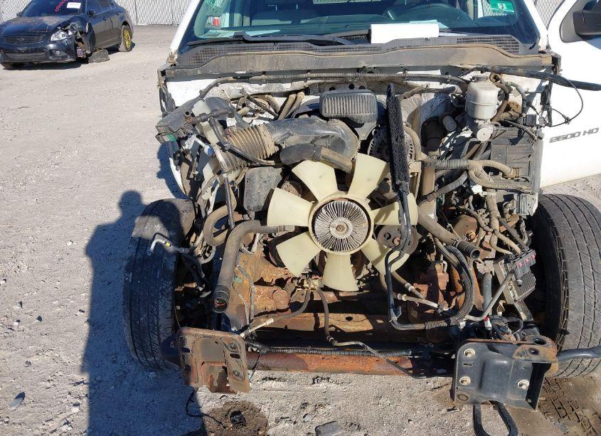 Photo 6 of 2016 Chevrolet Silverado 2500HD WT (VIN 1GC1KUEG5GF103062)