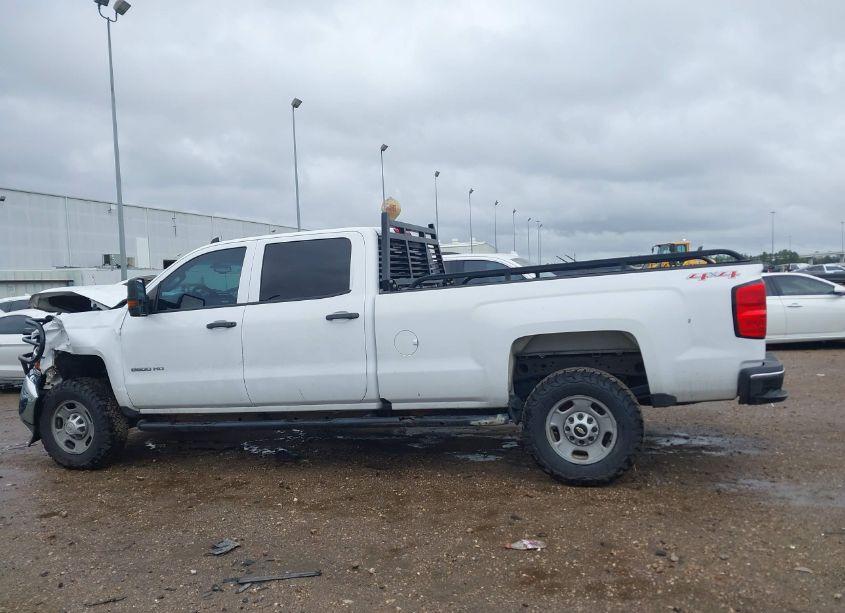 Photo 14 of 2017 Chevrolet Silverado 2500HD WT (VIN 1GC1KUEG5HF104844)