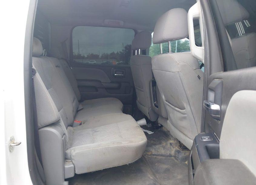 Photo 8 of 2017 Chevrolet Silverado 2500HD WT (VIN 1GC1KUEG5HF104844)