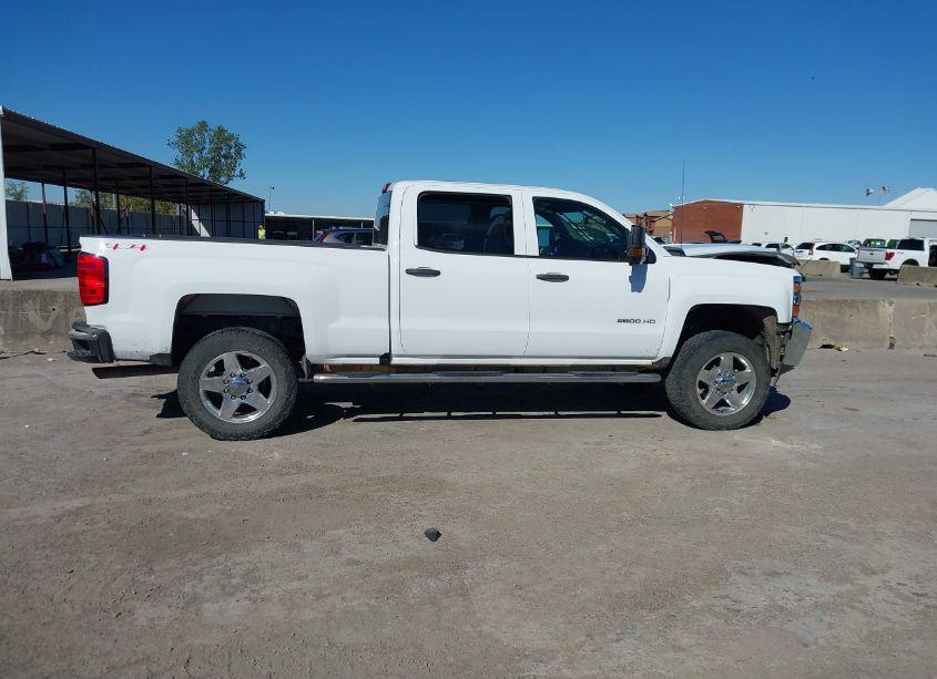 Photo 13 of 2016 Chevrolet Silverado 2500HD WT (VIN 1GC1KUEG6GF308115)