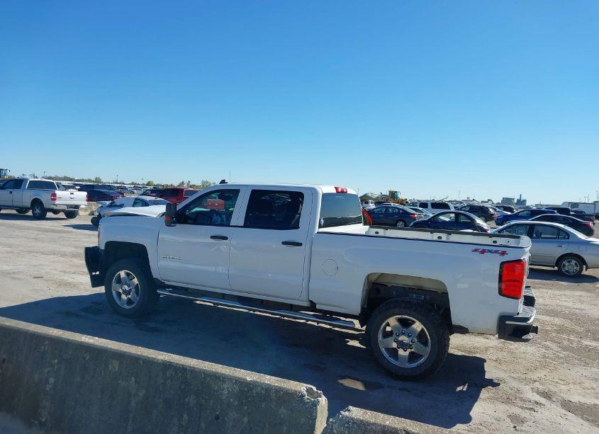 Photo 14 of 2016 Chevrolet Silverado 2500HD WT (VIN 1GC1KUEG6GF308115)