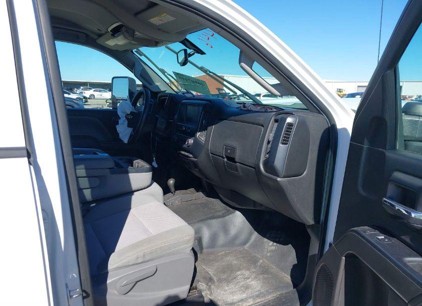 Photo 5 of 2016 Chevrolet Silverado 2500HD WT (VIN 1GC1KUEG6GF308115)