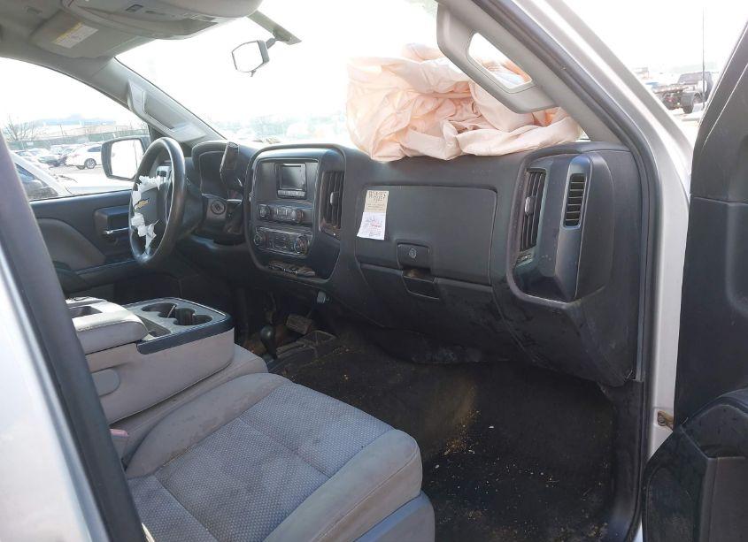 Photo 5 of 2015 Chevrolet Silverado 2500HD WT (VIN 1GC1KUEG8FF542948)