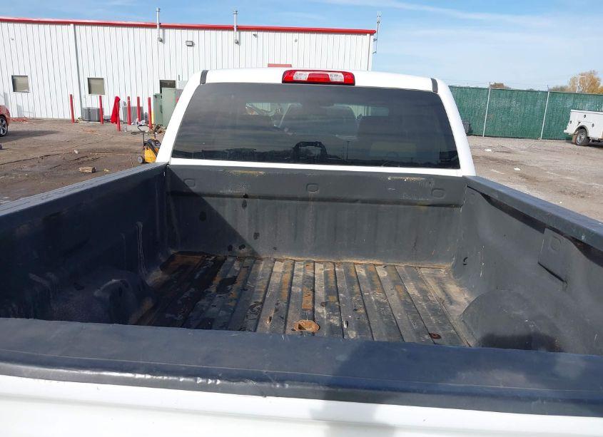 Photo 16 of 2015 Chevrolet Silverado 2500HD WT (VIN 1GC1KUEG8FF671093)