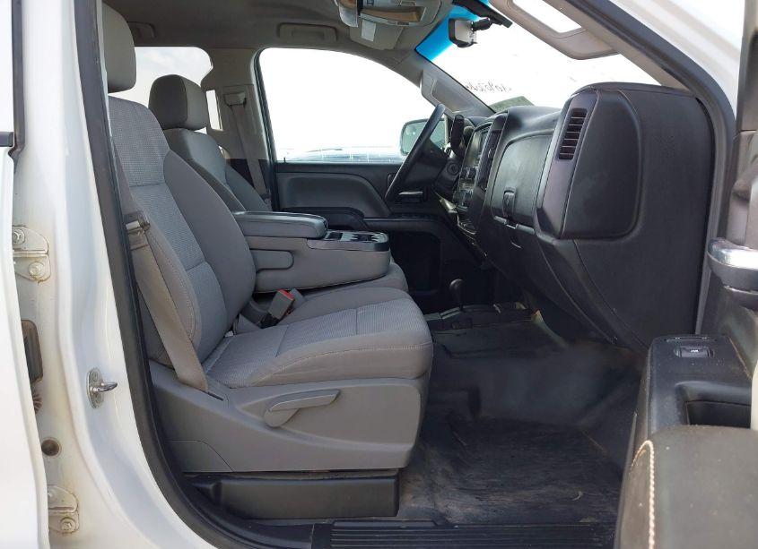 Photo 5 of 2015 Chevrolet Silverado 2500HD WT (VIN 1GC1KUEG8FF671093)