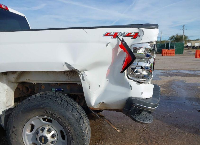 Photo 6 of 2015 Chevrolet Silverado 2500HD WT (VIN 1GC1KUEG8FF671093)