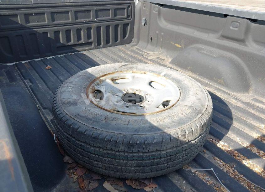 Photo 12 of 2018 Chevrolet Silverado 2500HD WT (VIN 1GC1KUEG8JF220335)