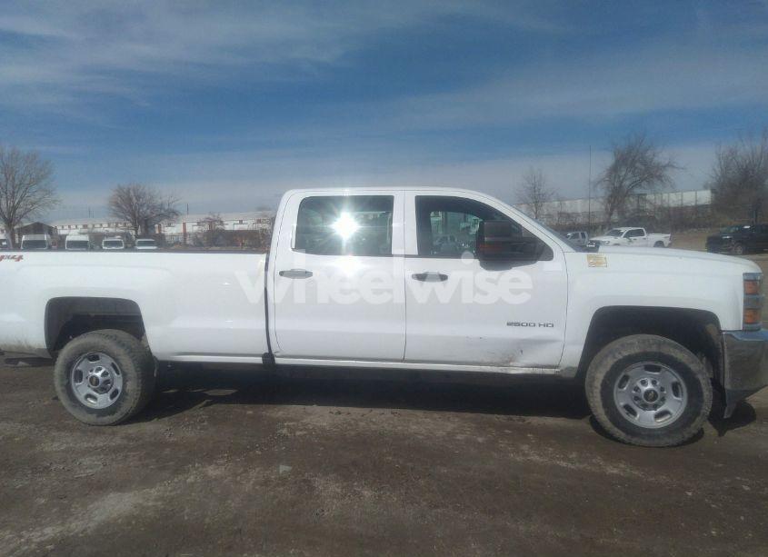 Photo 14 of 2018 Chevrolet Silverado 2500HD WT (VIN 1GC1KUEG8JF220335)