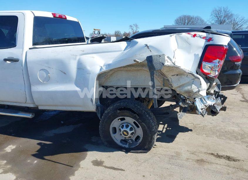Photo 18 of 2015 Chevrolet Silverado 2500HD WT (VIN 1GC1KUEGXFF655185)