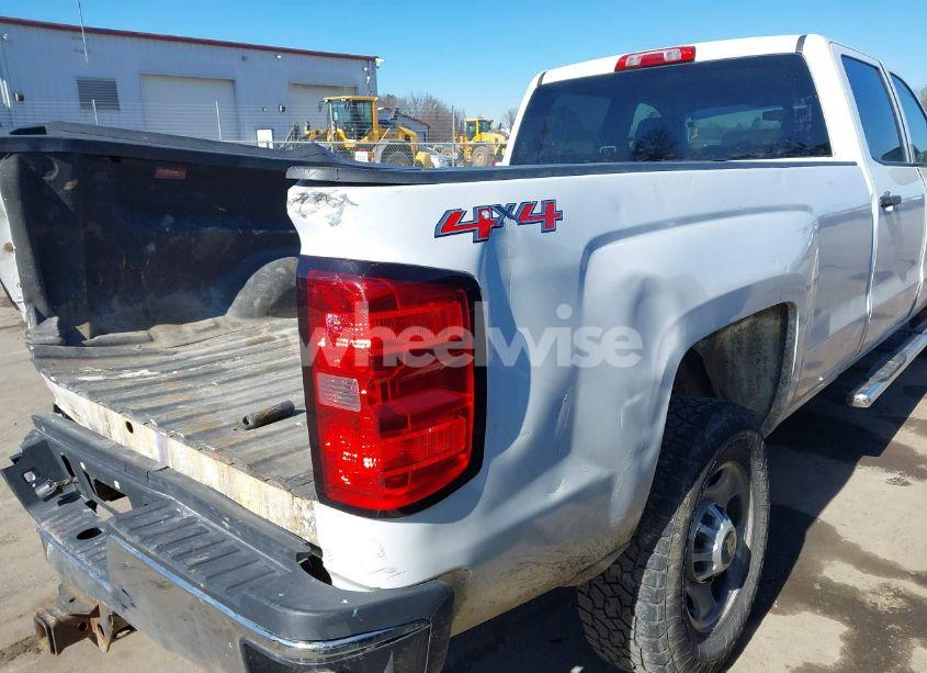 Photo 19 of 2015 Chevrolet Silverado 2500HD WT (VIN 1GC1KUEGXFF655185)