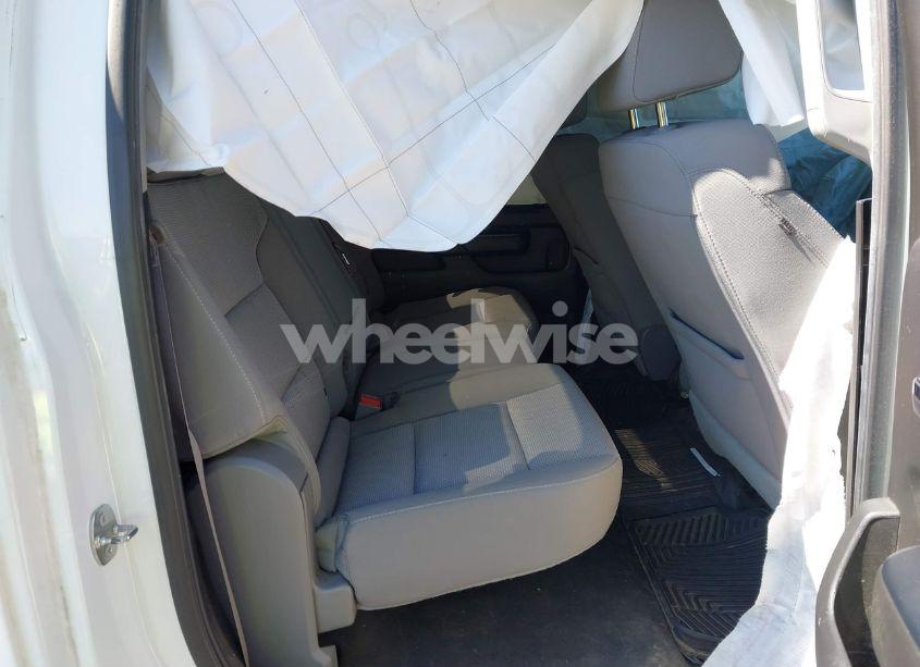 Photo 8 of 2016 Chevrolet Silverado 2500HD WT (VIN 1GC1KUEGXGF162642)